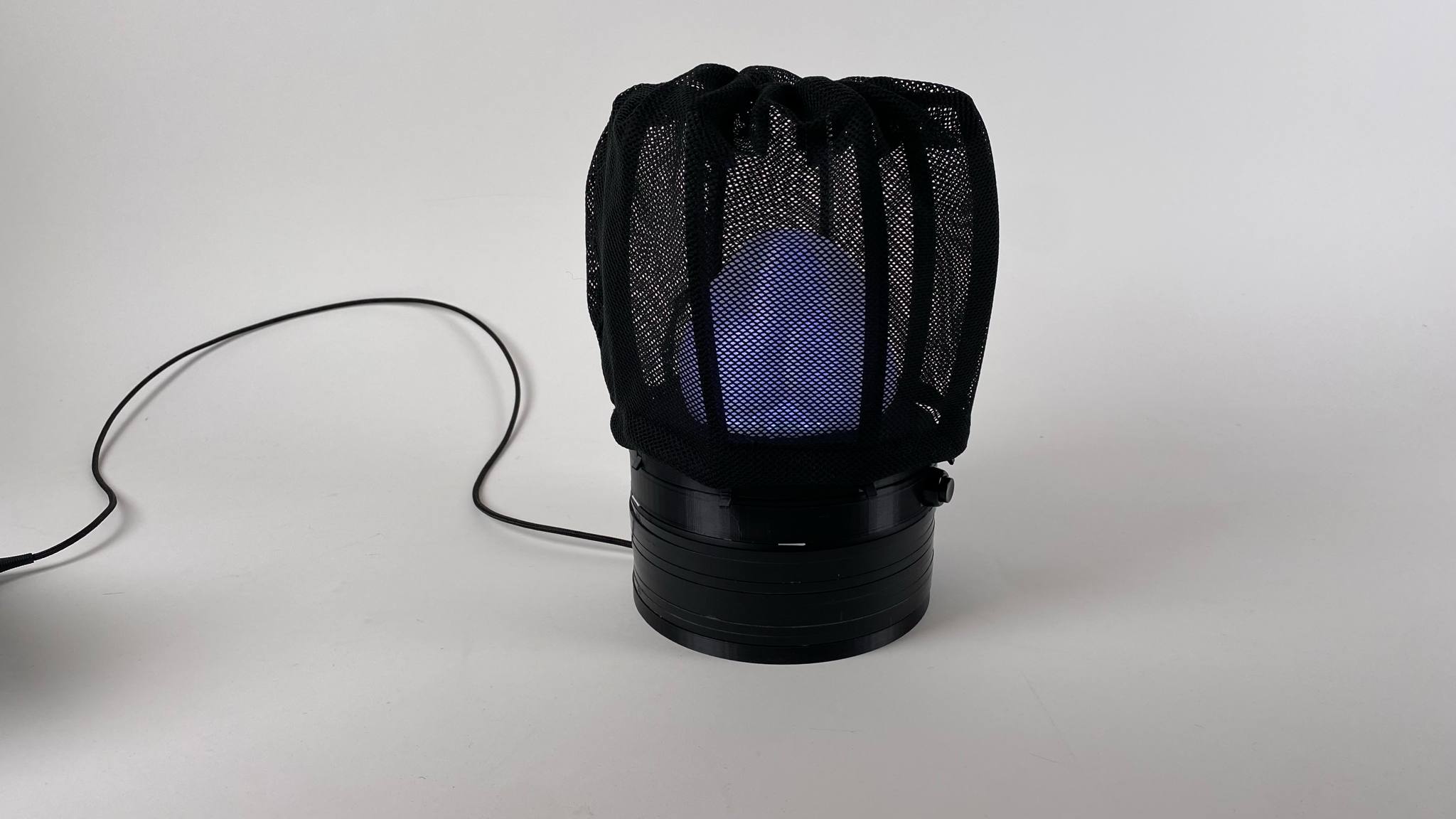 LumiBreath interactive breathing lamp